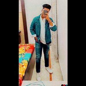 Meet your Posher, Ayush